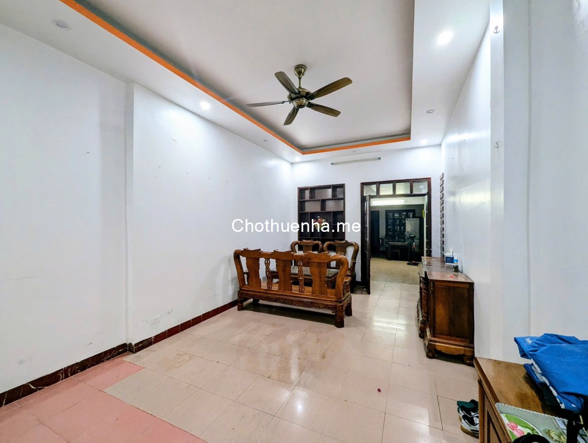 Cho thuê nhà nguyên căn tại ngõ 144 Vương Thừa Vũ, 70m², xây 4 tầng, 4 ngủ, 17 Triệu