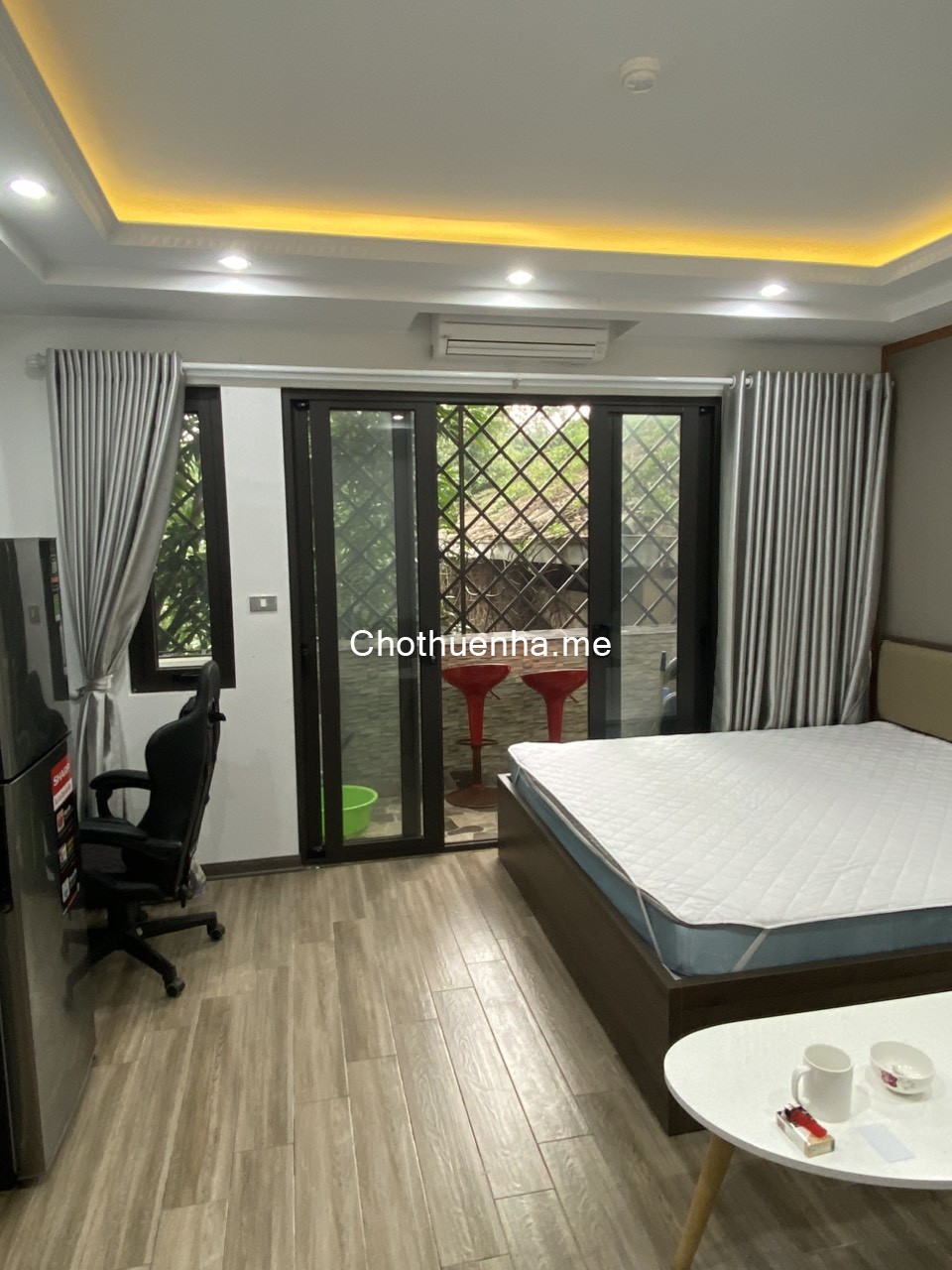 Cho thuê Căn chung cư mini vị trí đẹp nhất phố Trích Sài, Tây Hồ. View toàn mặt hồ. Chỉ 6 tr