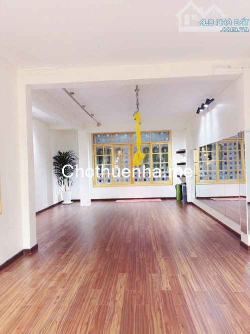 Cho thuê nhà 3 mặt tiền Hoàng Diệu phường 5 Đà Lạt 50 triệu/tháng