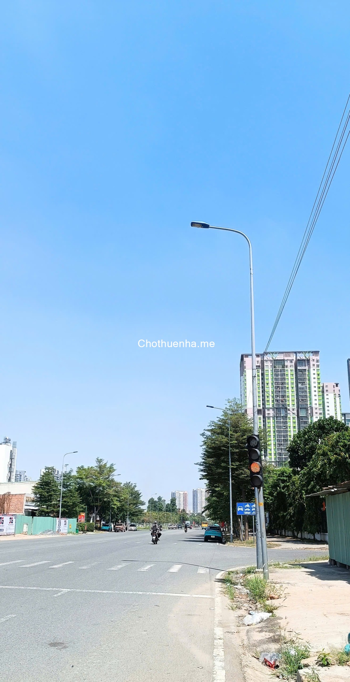 Cho thuê đất 4 mặt tiền đường Trương Văn Bang, gần Ủy ban, vuông vức, có sẵn nền bê tông