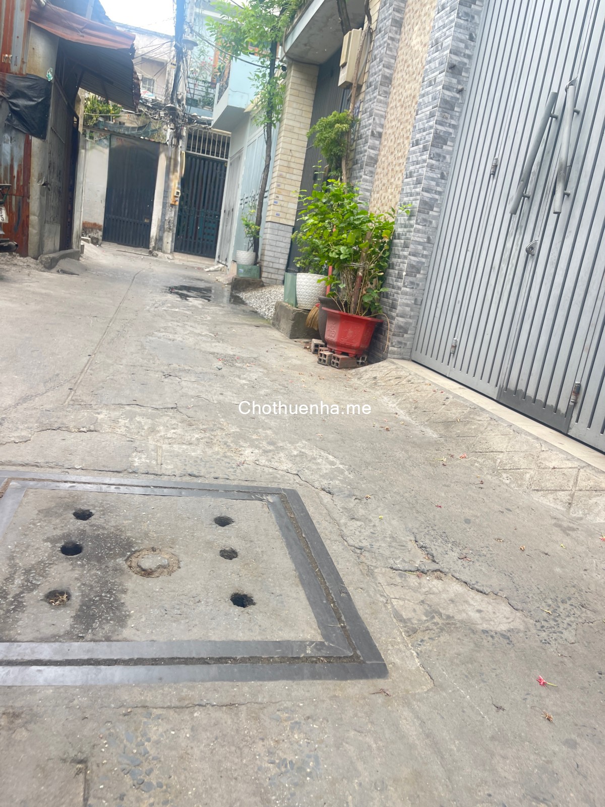 Nhà nguyên căn hẻm Phạm Văn Bạch 1 lầu có nội thất 8tr/tháng 0911166818