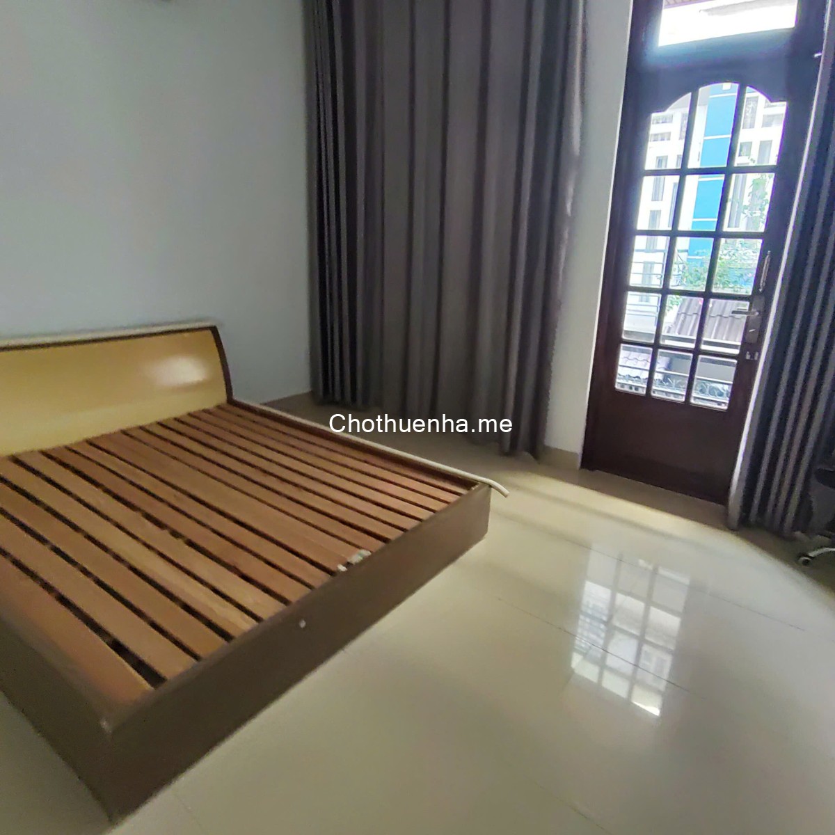 Cho thuê nhà nguyên căn Nguyễn Xí, 2 tầng, đẹp, chắc chắn