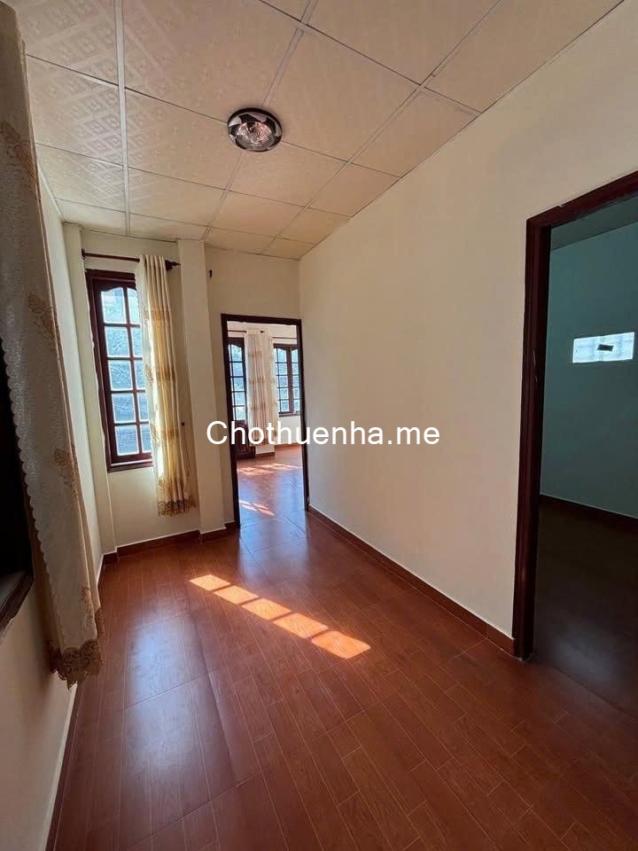 Cho thuê nhà mặt tiền Mai Hắc Đế, phường 6, Đà Lạt 25 triệu/tháng