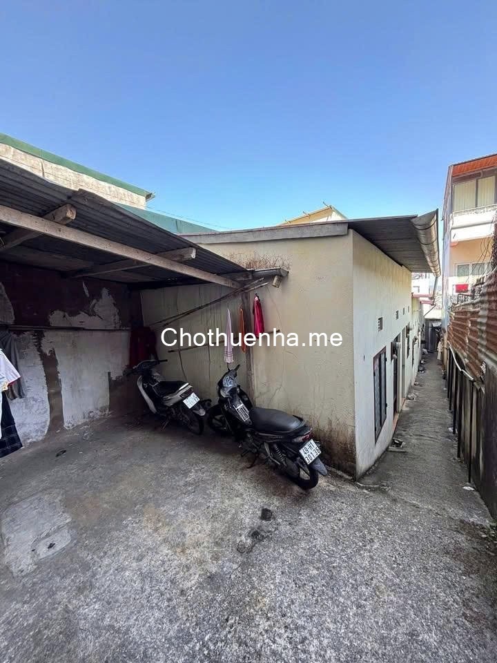 Cho thuê nhà mặt tiền Mai Hắc Đế, phường 6, Đà Lạt 25 triệu/tháng