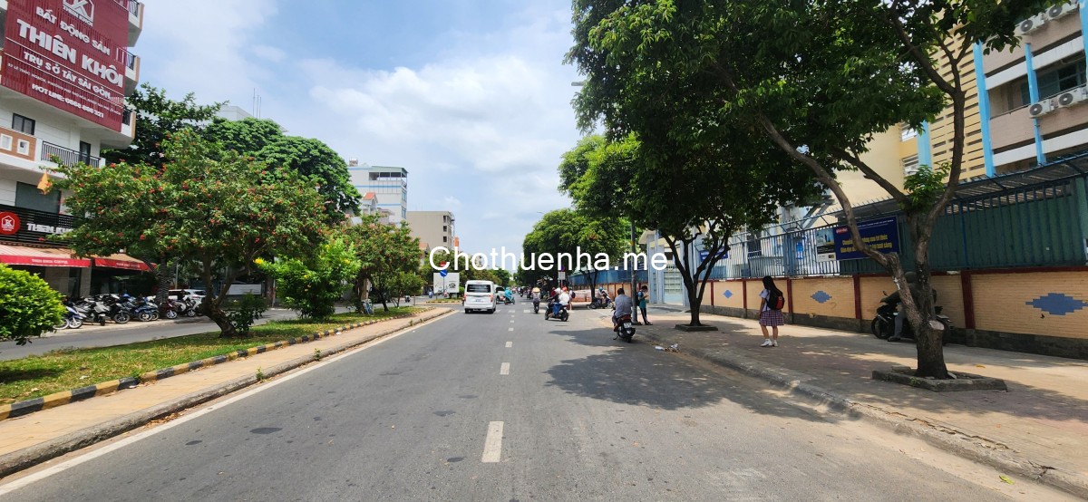 Cho thuê Nhà Mặt Tiền Lê Thúc Hoạch Q.Tân Phú 240m², 4TẦNG, NGANG 10M, 60Triệu