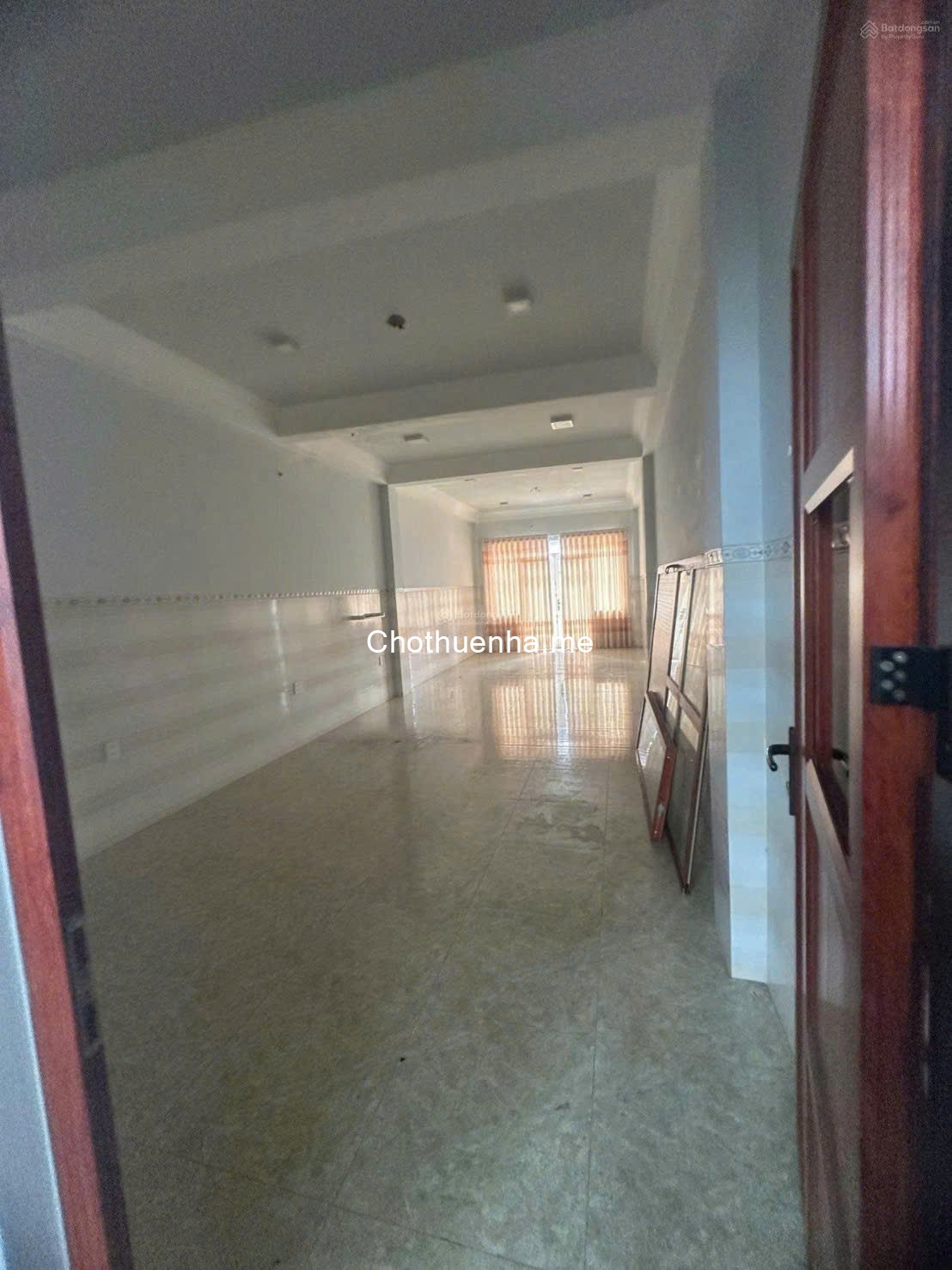 Cho thuê nhà nguyên căn Mặt tiền Phan Huy Ích, 4 tầng, đẹp, chắc chắn