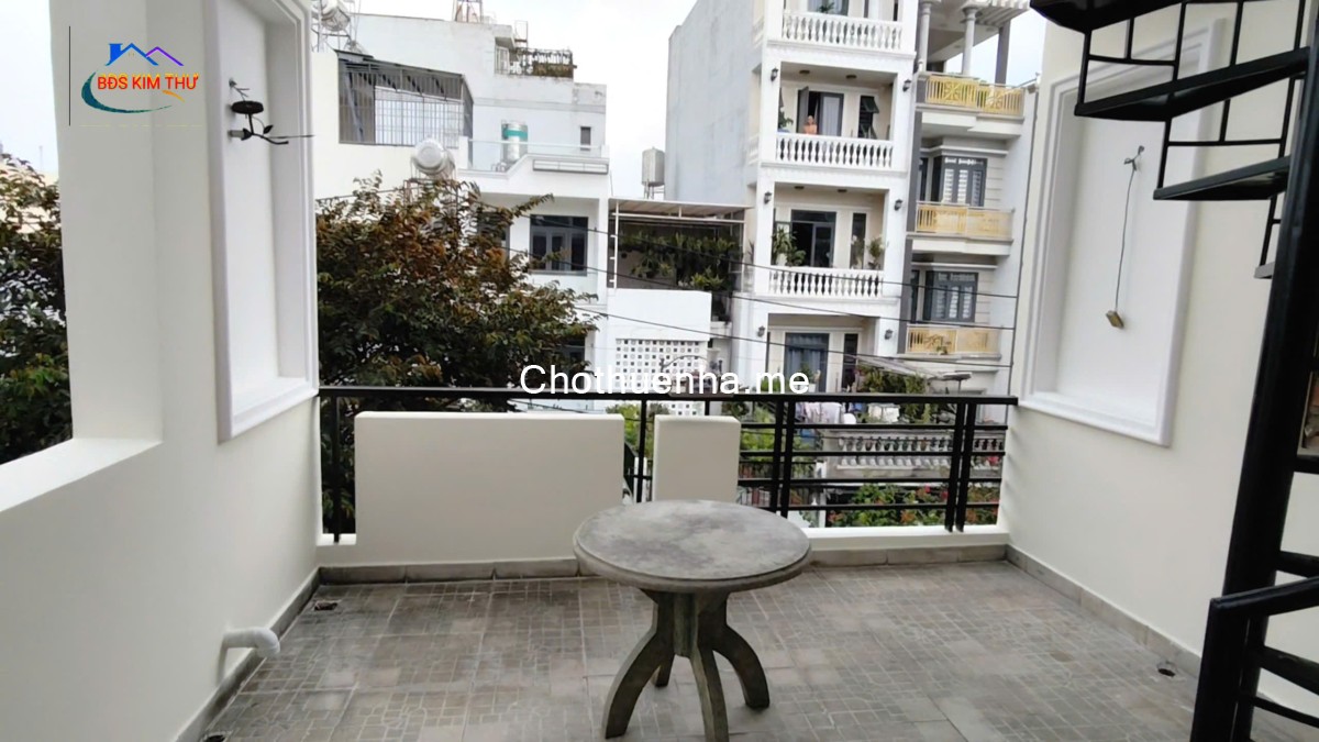 "Nhà 280 m² , 1 Trệt 2 Lầu Và Sân Thượng, Mã Lò