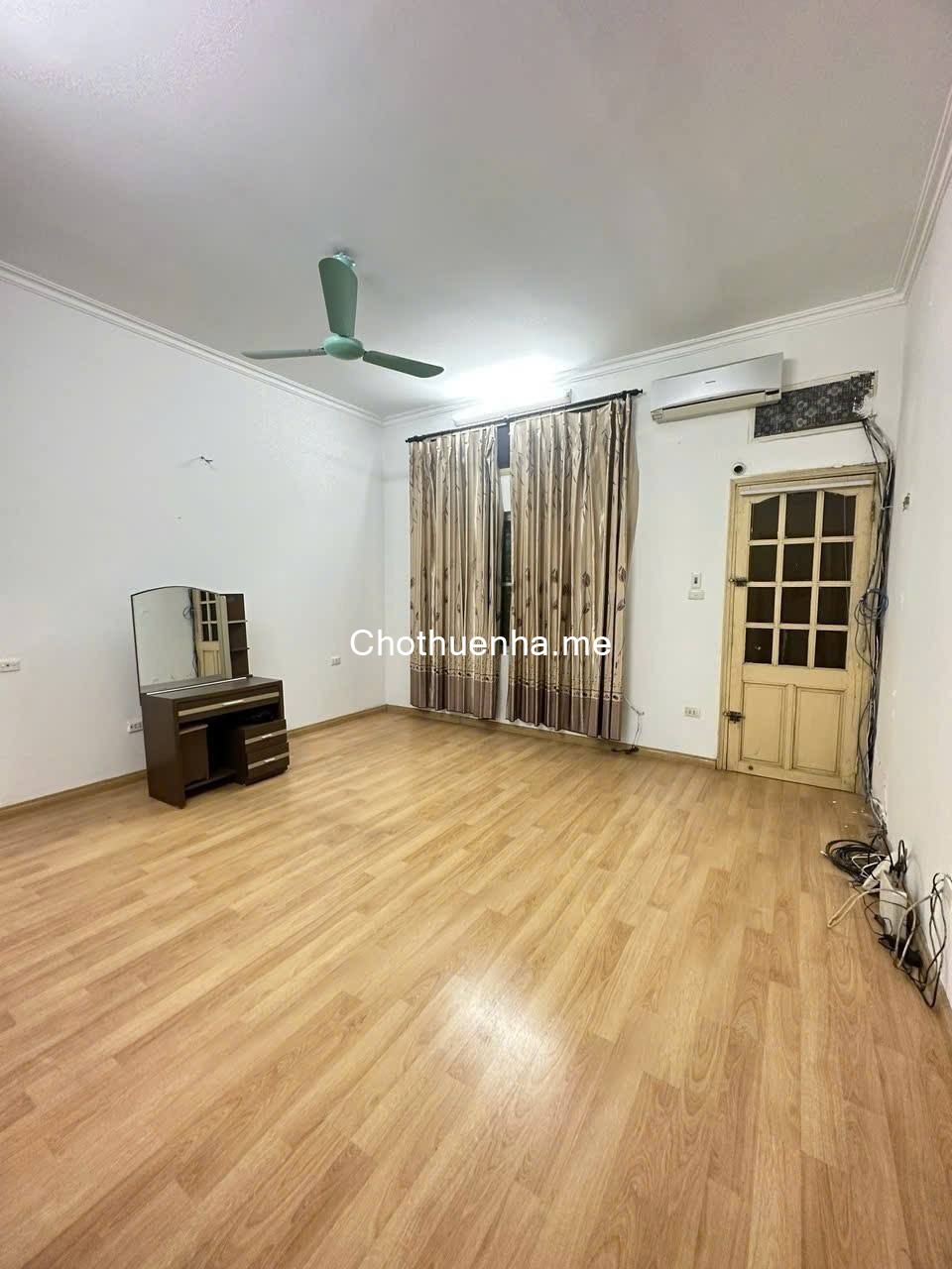 Hoàng Văn Thái vào ở ngay 5 tầng x 56m2, 5 ngủ, chỉ 14.5 triệu ở hộ gia đình