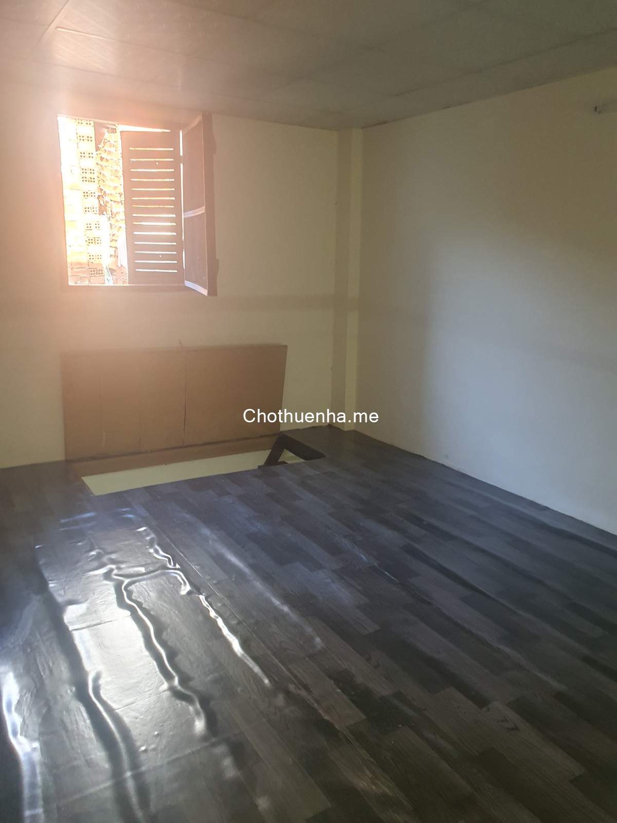 Cho thuê nhà cấp 4 NC 3,5 x12 nhà trống suốt có 1 gác lê thị bạch cát , phú thọ 7tr5 ai có nhu cầu