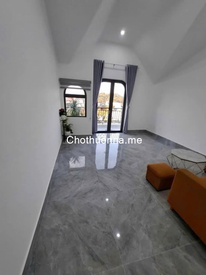 Cho thuê nhà 4 phòng Cao Thắng, phường 7, Đà Lạt 14 triệu/tháng