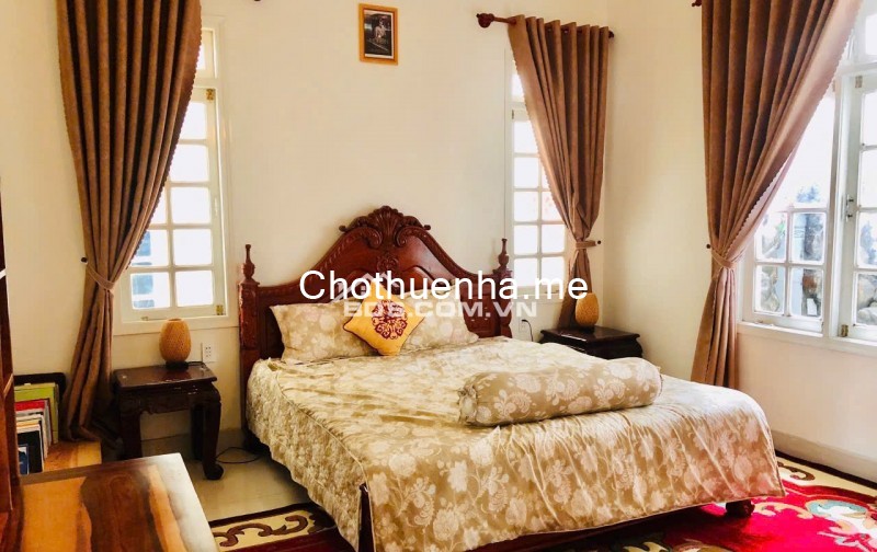 Cho thuê villa 8 phòng ngủ đường Hùng Vương phường 9 Đà Lạt giá 18 triệu/tháng