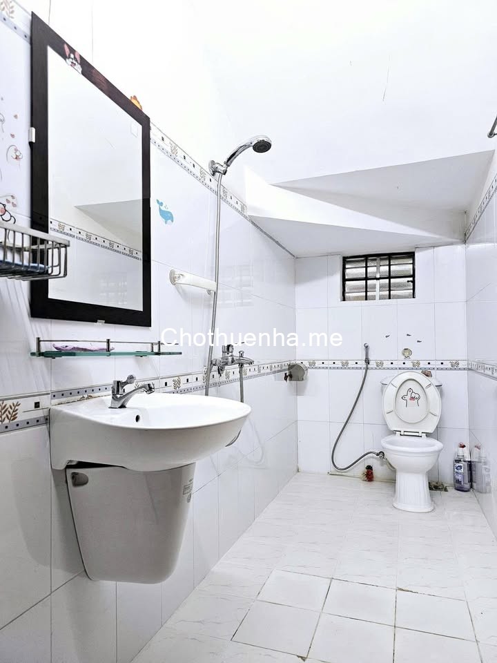 Cho thuê nhà nguyên căn Đường Hùng Vương, Phường 11, Đà Lạt