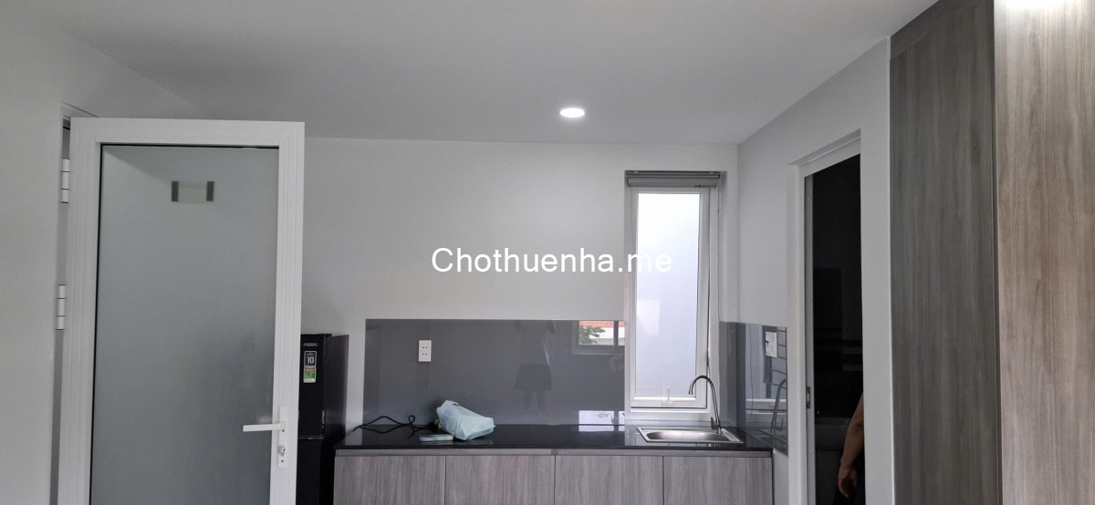 Cho thuê căn hộ dịch vụ mới xây,full nội thất, cửa sổ/ban công cực chill Hòa Hưng, Quận 10