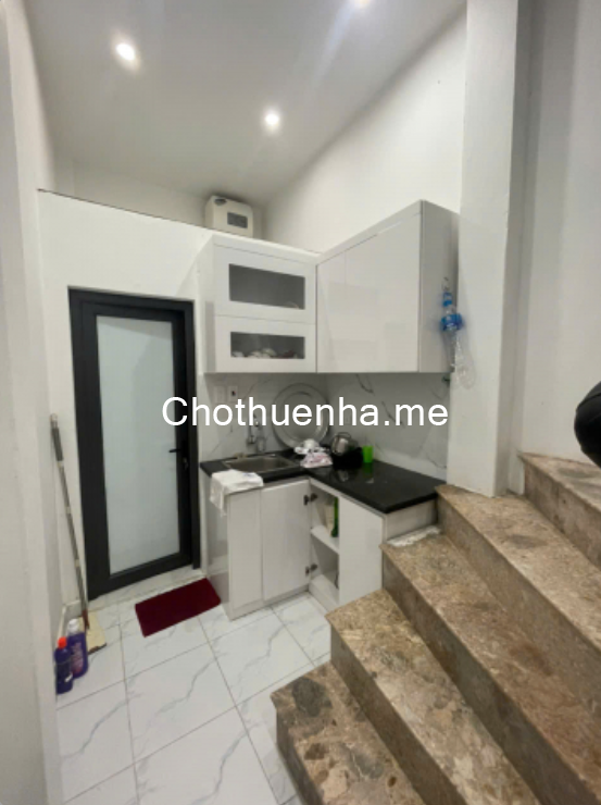 CHO THUÊ NGUYÊN CĂN BẠCH MAI, 50M 3T, 3 NGỦ, ĐỦ NỘI THẤT 11TR 0965549363