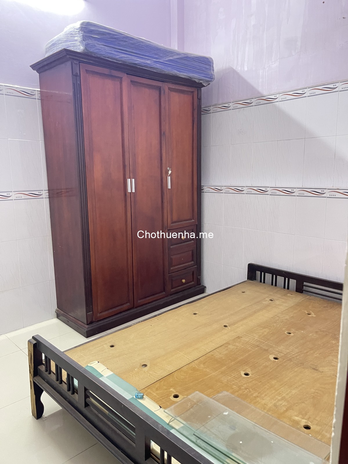 Nhà nguyên căn hẻm nhựa 5m P. Tây Thạnh 10tr/tháng