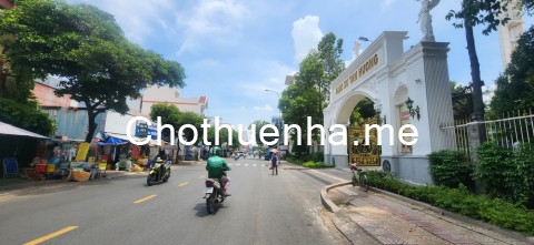 Cho thuê nhà Mặt Tiền NB Tân Hương 100m², 3TẦNG, 22Triệu, NGAY CẠNH CHỢ, NHÀ THỜ