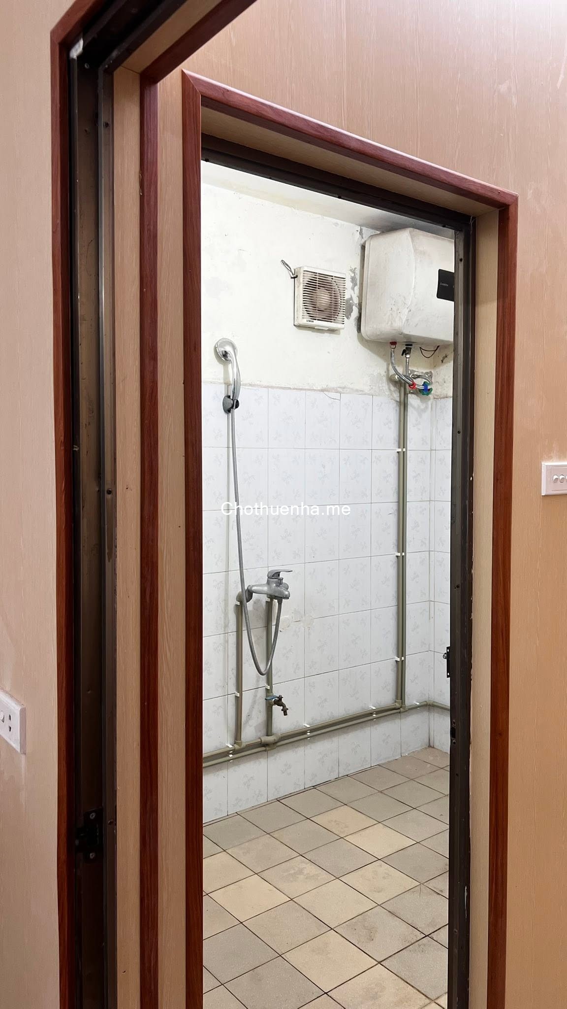 Chính chủ cho thuê nhà tại Địa chỉ: Số 4A ngõ 96 Tô Ngọc Vân - Quận: Tây Hồ
