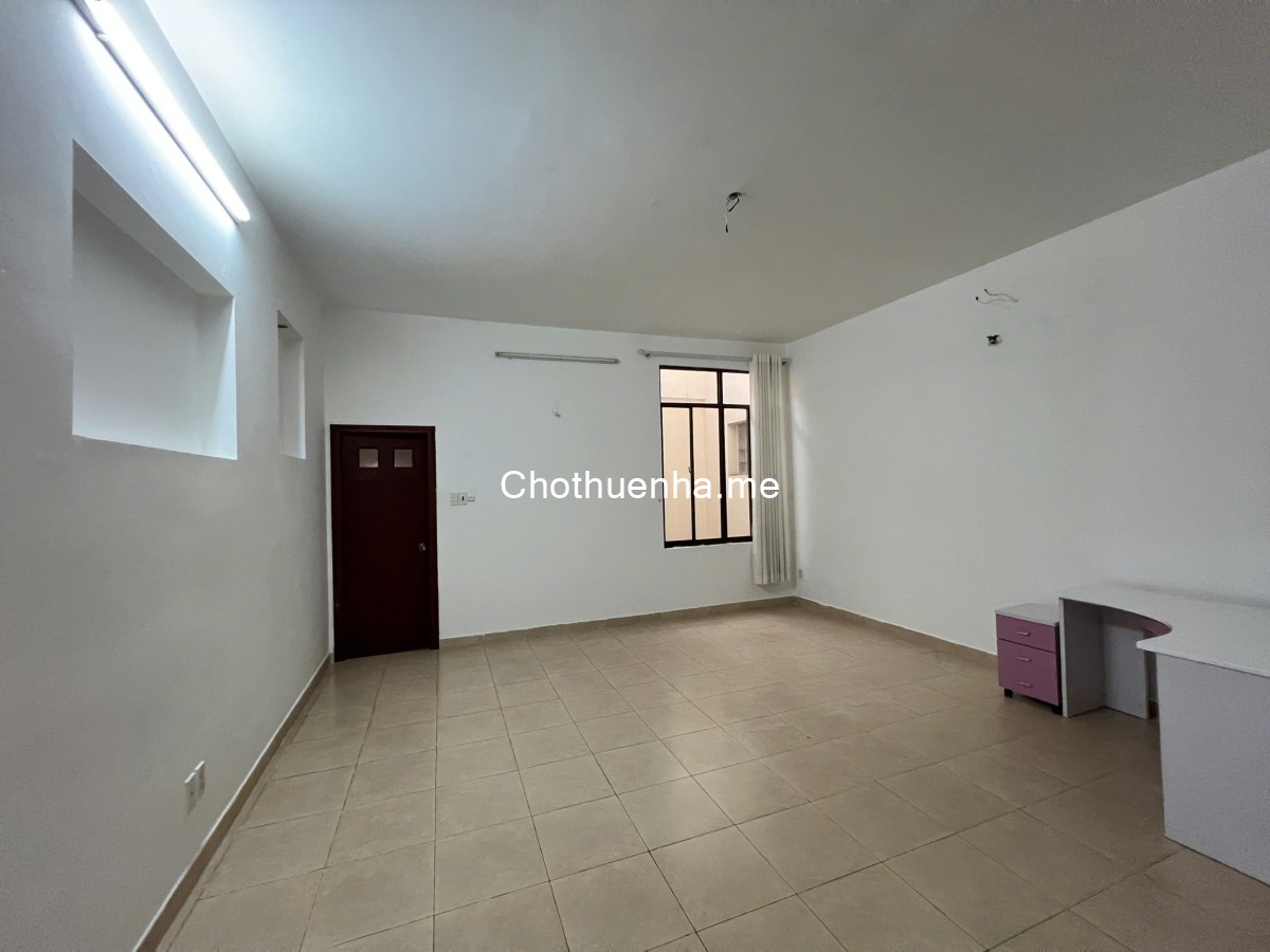 Cho Thuê Nhà NC Đường 45 Tân Quy, Q7. DT 5.3x20m, 3 Lầu, 5PN,