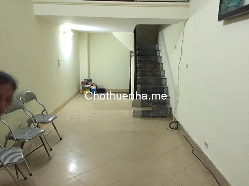 Nhà riêng ngõ phố minh khai gần đầu bạch mai dt30m2x4t giá 10tr