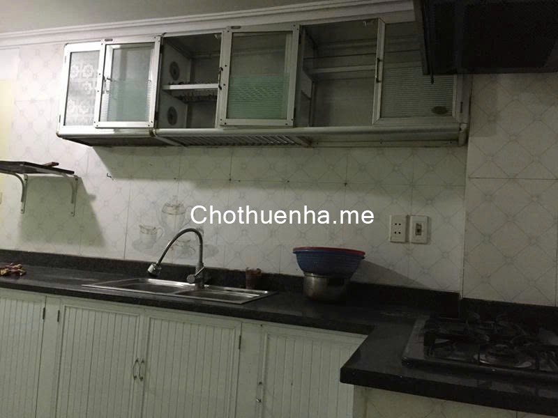 Nhà riêng ngõ phố minh khai gần đầu bạch mai dt30m2x4t giá 10tr