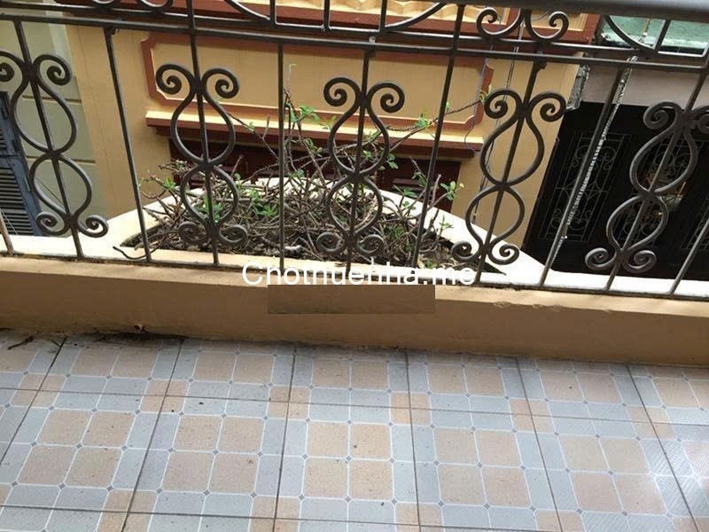 Nhà riêng ngõ phố minh khai gần đầu bạch mai dt30m2x4t giá 10tr