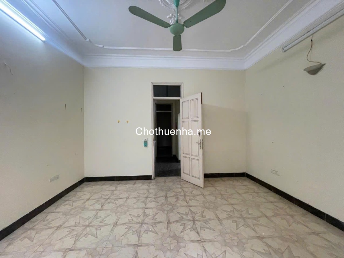 Nhà riêng ngõ phố minh khai, ngõ quỳnh diện tích 55m2x4t giá 15tr có thương lượng