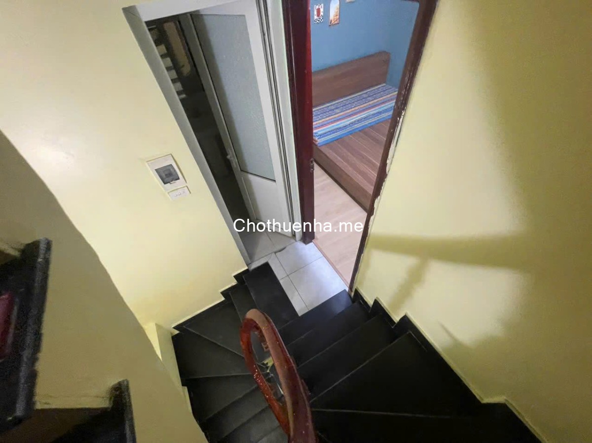 Nhà riêng ngõ phố hoàng mai, nguyễn đức cảnh dt32m2x5t giá 12tr