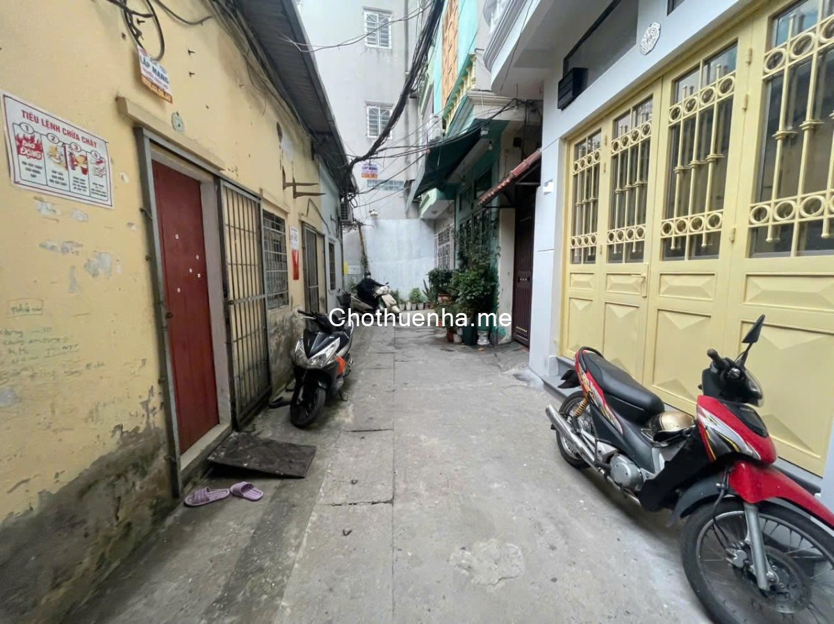 Ngách 30 ngõ 176 Trương định - Diện tích 38m2 ,Xây 3.5 tầng, 11 triệu.