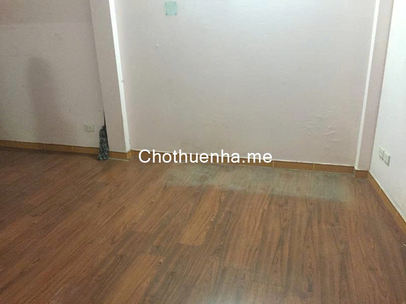 Nhà riêng ngõ 663 trương định gần nam đô dt60m2x3t giá 8tr