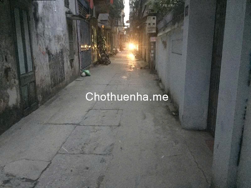Nhà riêng ngõ 663 trương định gần nam đô dt60m2x3t giá 8tr