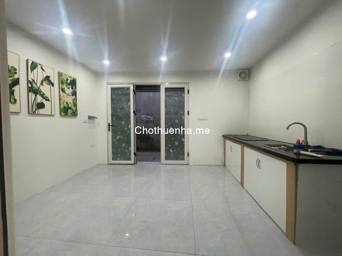 Nhà riêng cấp 4 ngõ 70 phố mai động dt35m2x1 tầng giá 5tr