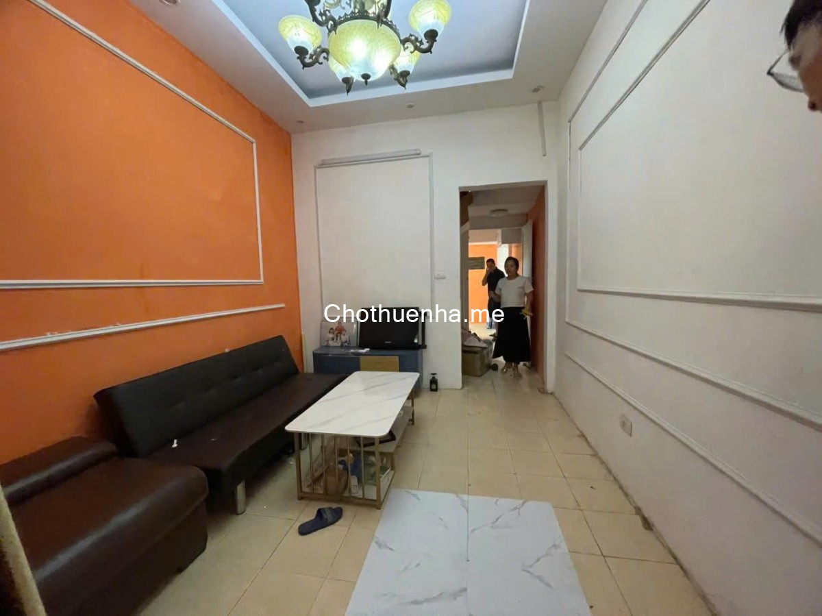 Nhà riêng ngõ 383 trần đại nghĩa dt35m2x3t giá 10tr