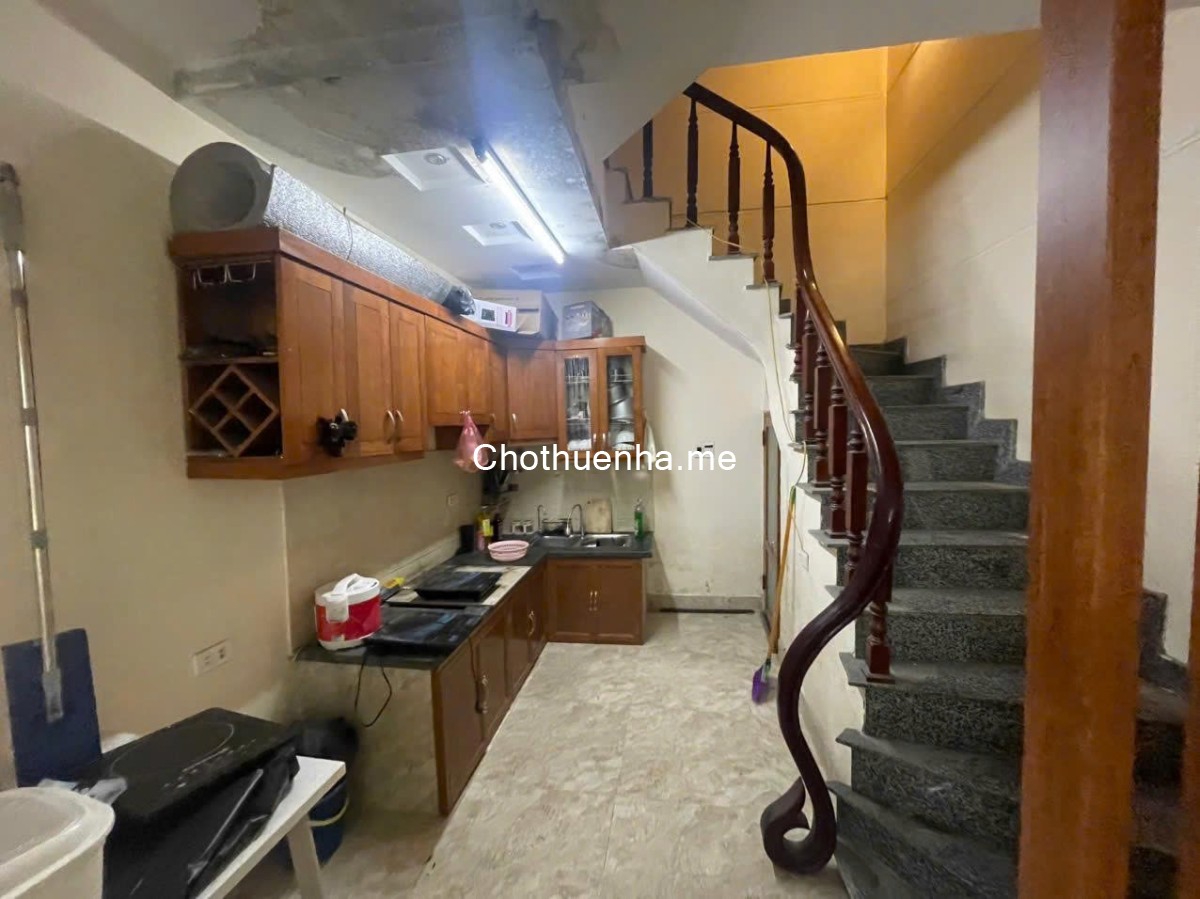 Nhà riêng ngõ phố giáp nhị thinh liệt dt32m2x5t giá 10tr
