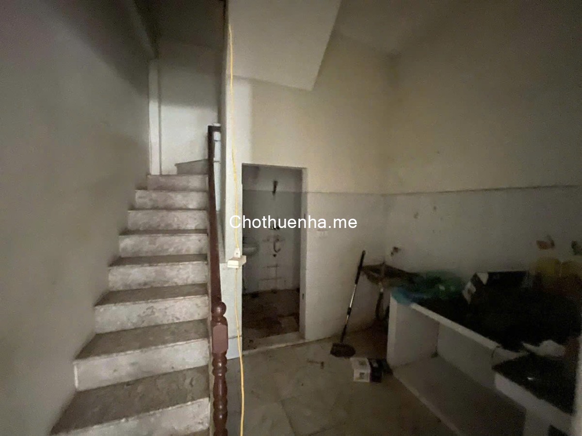 Cho thuê nhà riêng Tam Trinh, Hoàng Mai, dt30m2x4t, giá 9 triệu