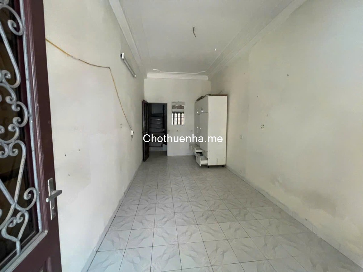 Cho thuê nhà riêng Tam Trinh, Hoàng Mai, dt30m2x4t, giá 9 triệu