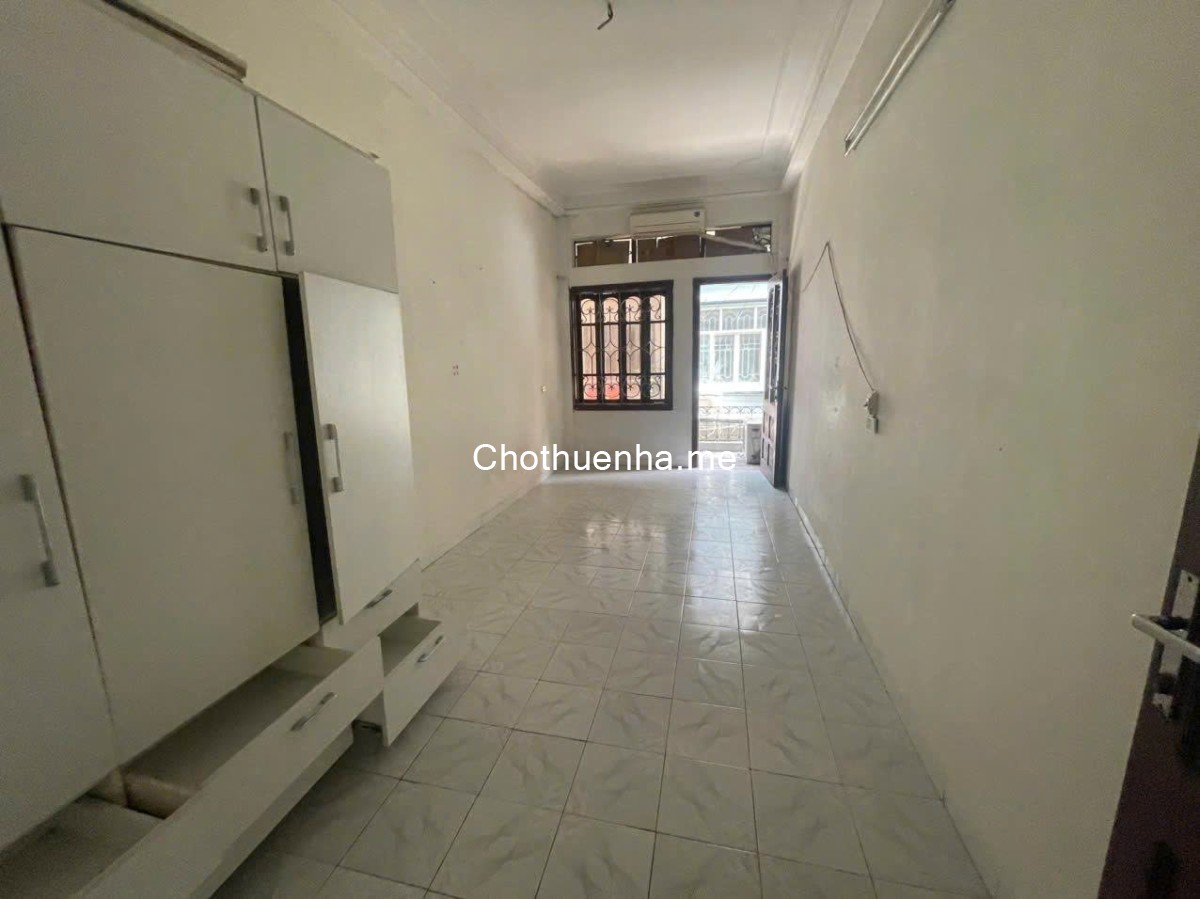 Cho thuê nhà riêng Tam Trinh, Hoàng Mai, dt30m2x4t, giá 9 triệu