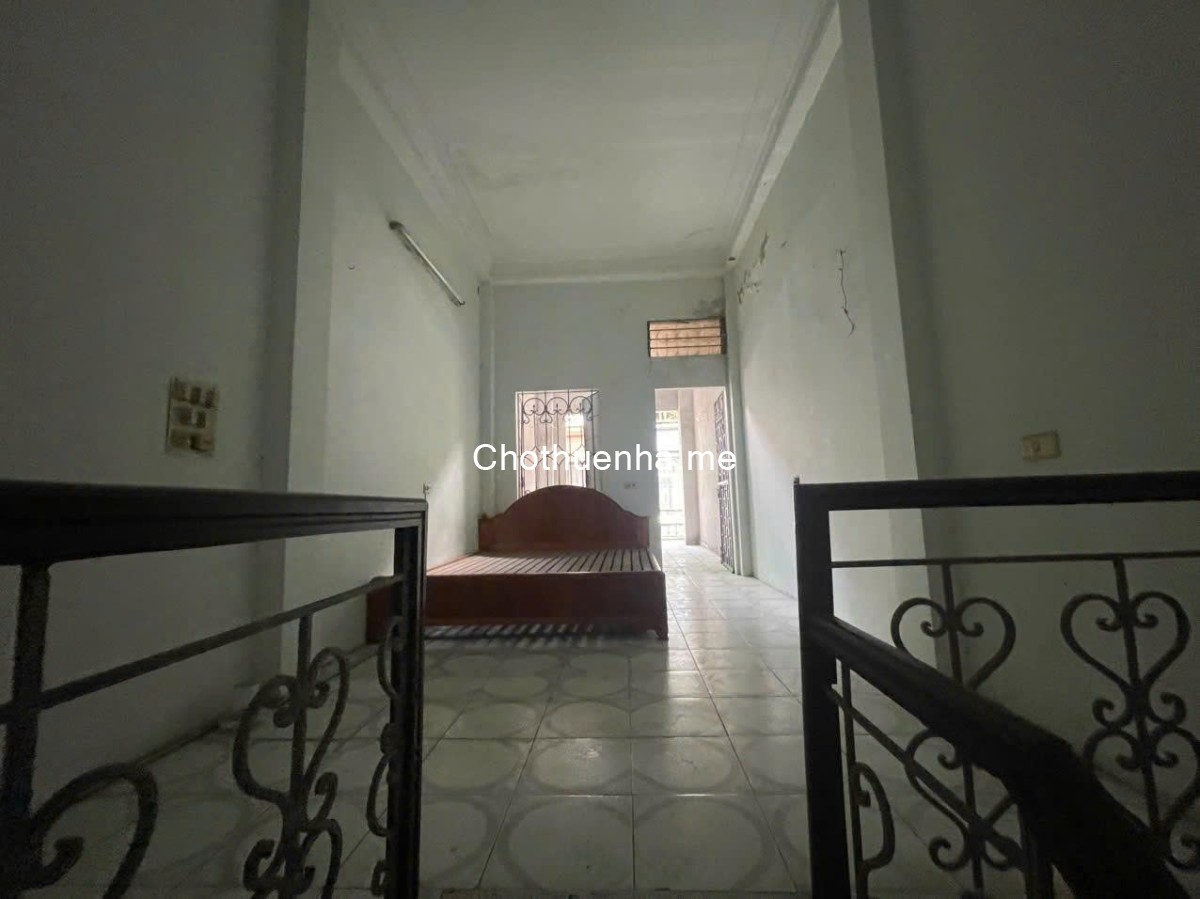 Cho thuê nhà riêng Tam Trinh, Hoàng Mai, dt30m2x4t, giá 9 triệu