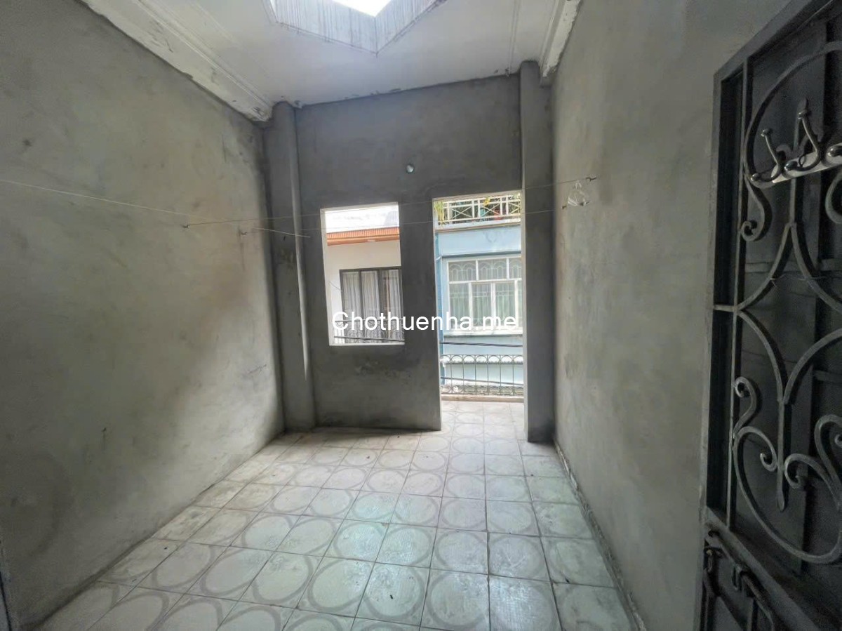 Cho thuê nhà riêng Tam Trinh, Hoàng Mai, dt30m2x4t, giá 9 triệu