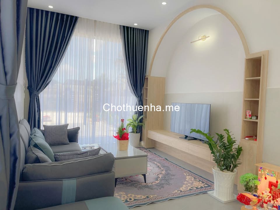 CHO THUÊ VILLA CAO CẤP SÂN VƯỜN NAM HỒ ĐÀ LẠT GIÁ 30 TRIỆU