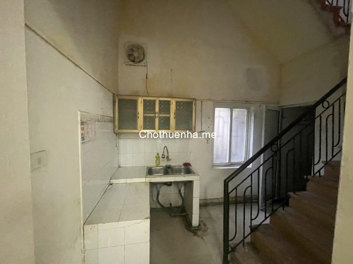Nhà riêng ngõ 190 hoàng mai dt60m2x2t giá 8tr