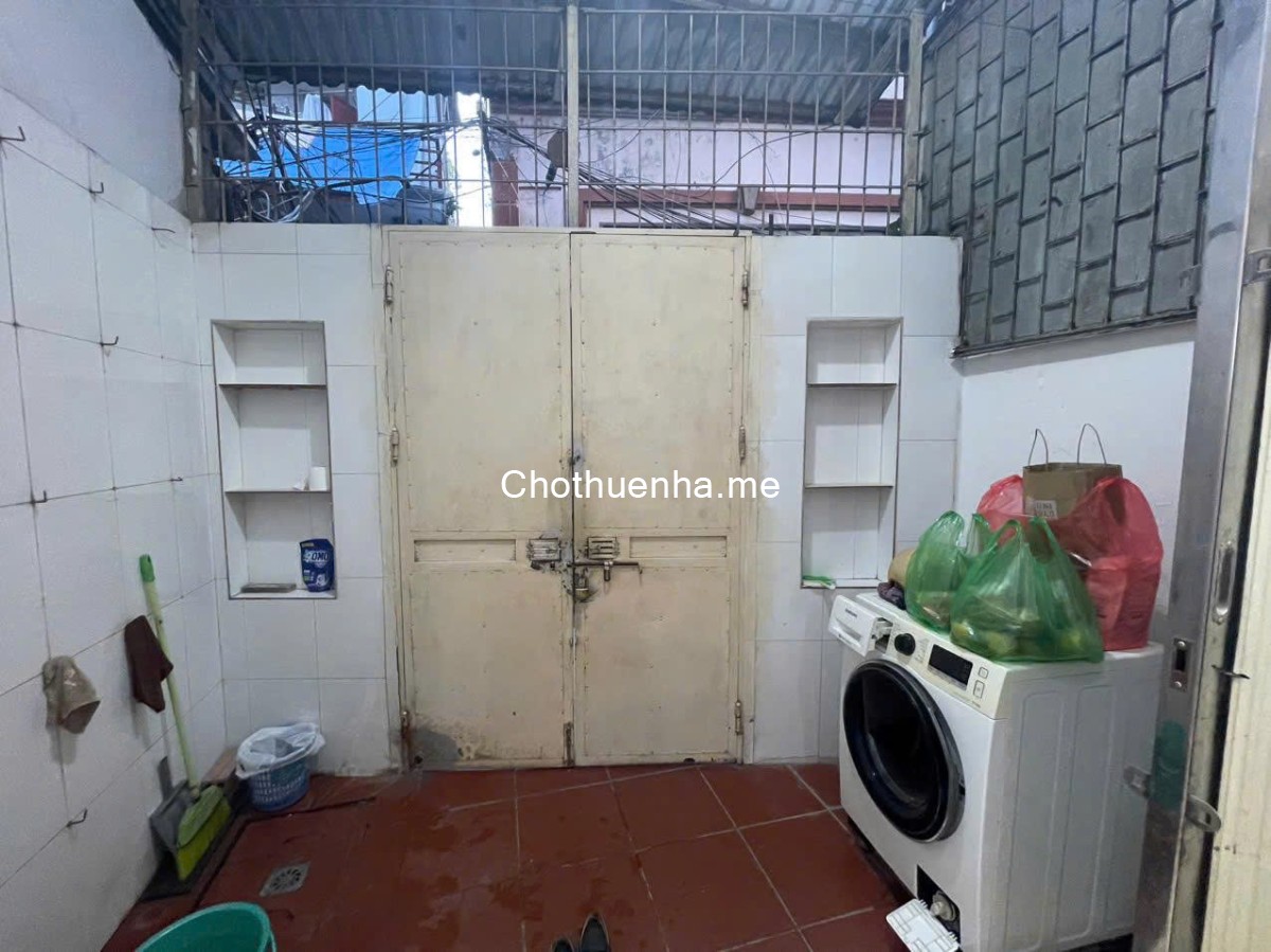 Nhà riêng ngõ phố minh khai mai động dt 30m2x4t giá 10tr