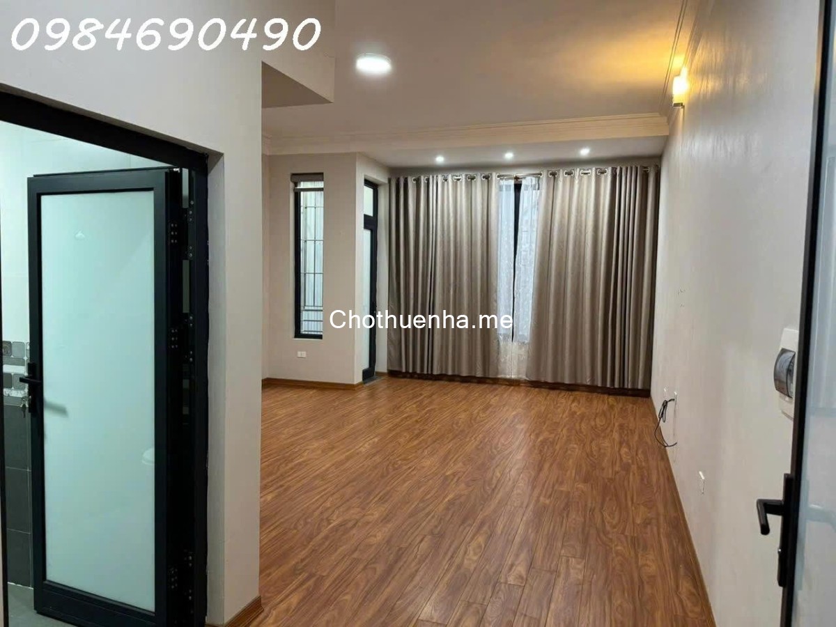 Cho thuê nhà nguyên căn Lai Xá - Hoài Đức DT 75m2, 3 tầng, full nội thất, giá 11tr/tháng