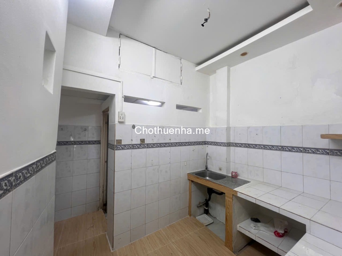 Cần cho thuê gấp giảm 3tr chào 12tr Thuê nguyên căn ngay Phố Tây Bùi Viện Quận 1 - 3x11m - 3 tầng