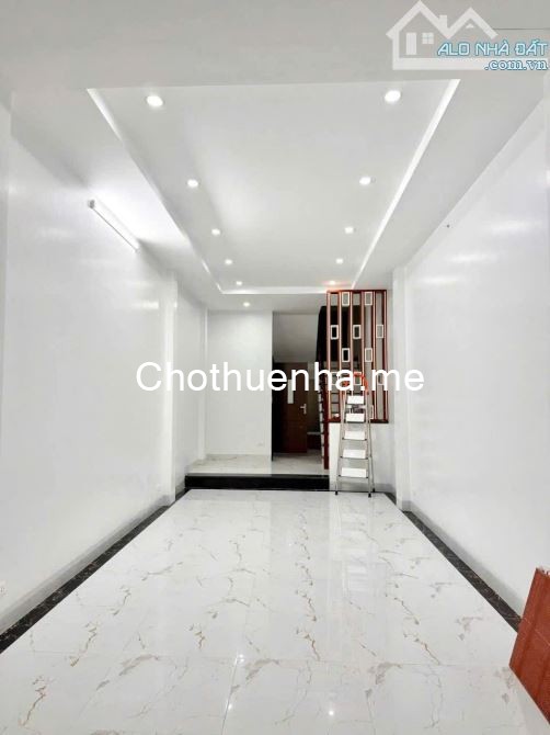 CHO THUÊ NHÀ MẶT PHỐ HOA BẰNG – CẦU GIẤY 45M² × 5 TẦNG 27 TRIỆU/THÁNG