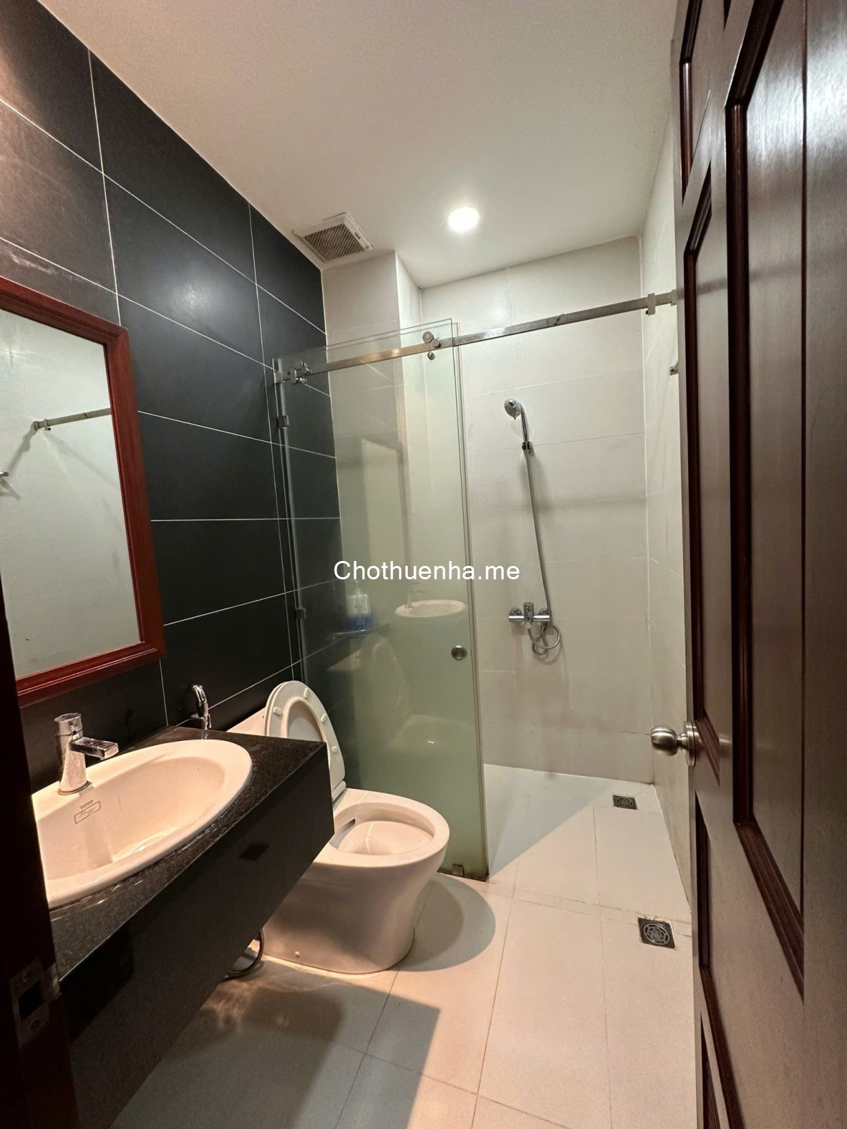 Cho thuê nhà MT Tân Phú, 4x20m. 5 lầu, 9 PN 10 WC, 36 tr