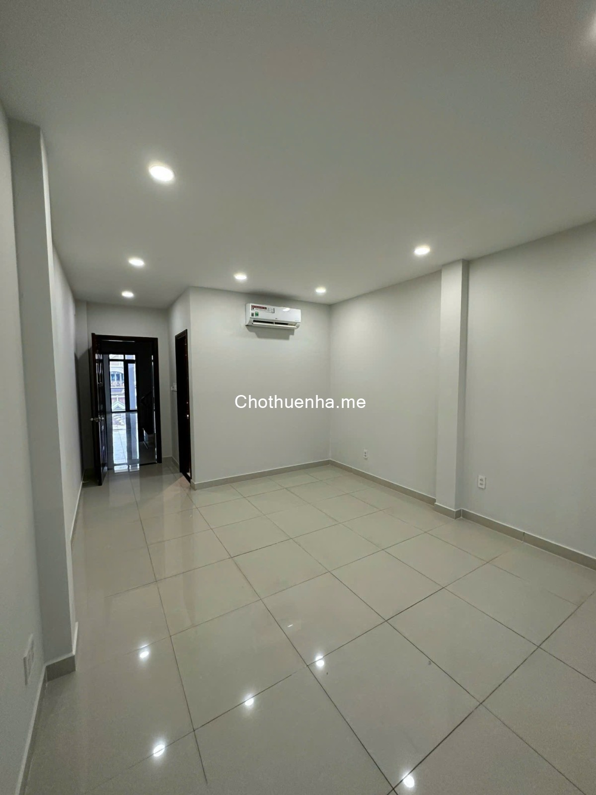 Cho thuê nhà MT Tân Phú, 4x20m. 5 lầu, 9 PN 10 WC, 36 tr