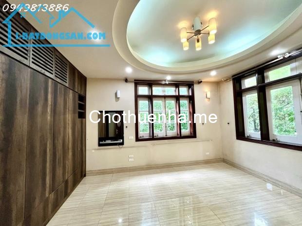 Cho thuê biệt thự lô góc cao cấp Vimeco 2, nội thất cao cấp, phù hợp làm trụ sở công ty,VP