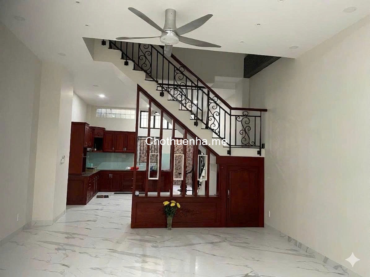Nhà mới 1 Trệt 3 Lầu 5x20m 4 Phòng 5 wc KDC Văn Lang Phạm Hùng Nối Dài Giá 25 Triệu