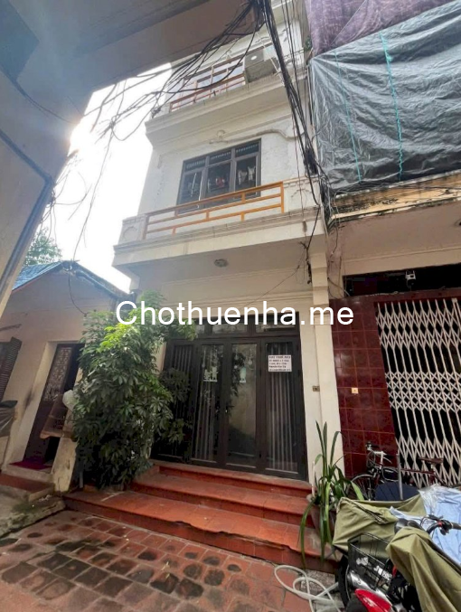 Cho thuê nhà Nguyên Căn Nguyễn Văn Cừ- 50m 4 ngủ 9,5tr/ tháng