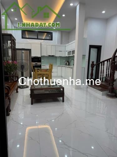 ho thuê nhà Nguyên Căn Bồ đề 47m 4 tầng 4 gủ full NT 15tr/tháng